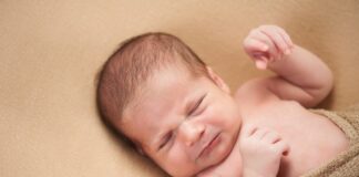 Circuncisão bebê criança - Reprodução Canva